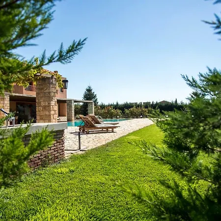 Вилла Mediterra Retreat Kapandriti